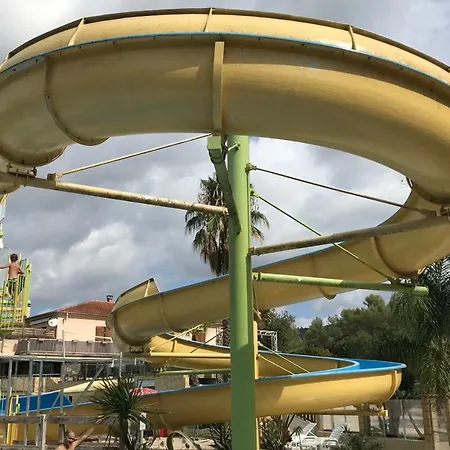 Mobil Cosy A Avec Terrasse - Api-1-52-1182 Camping Hyères